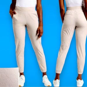 Athleta Brooklyn Stretch Jogger Textured Leopard Print 4P